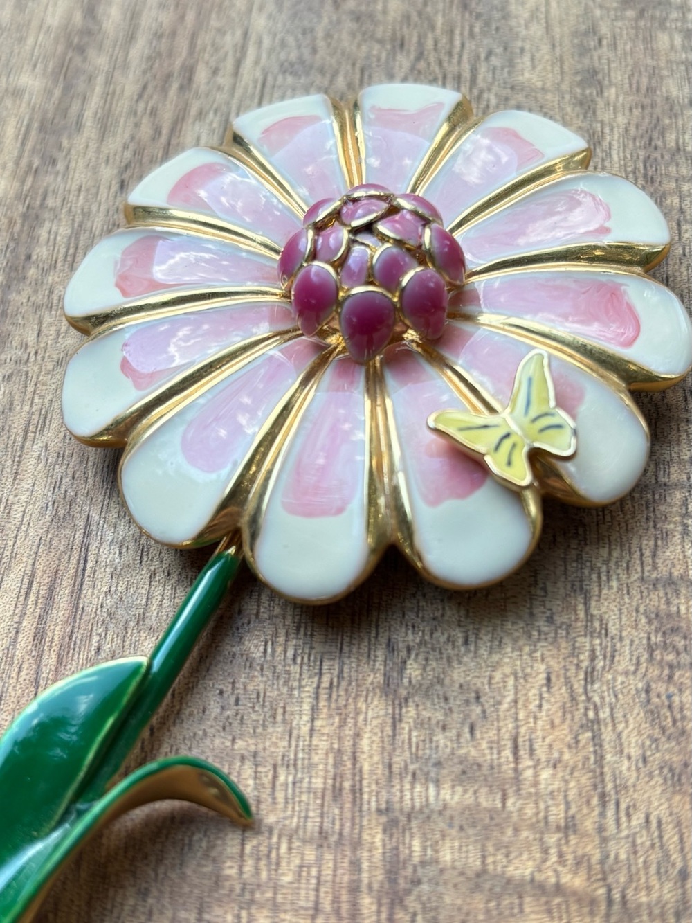 Exceptional Pink & White Enamel Flower brooch